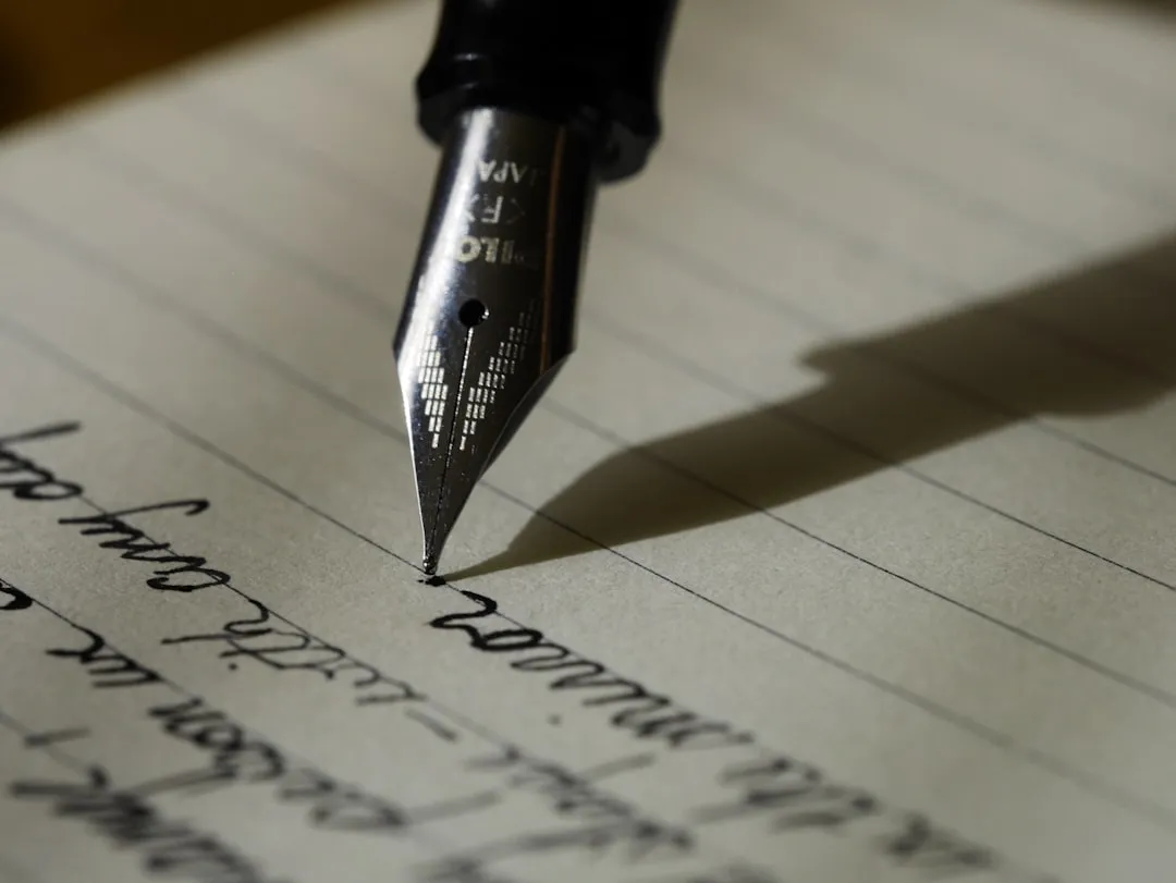 You are currently viewing How to earn money through writing